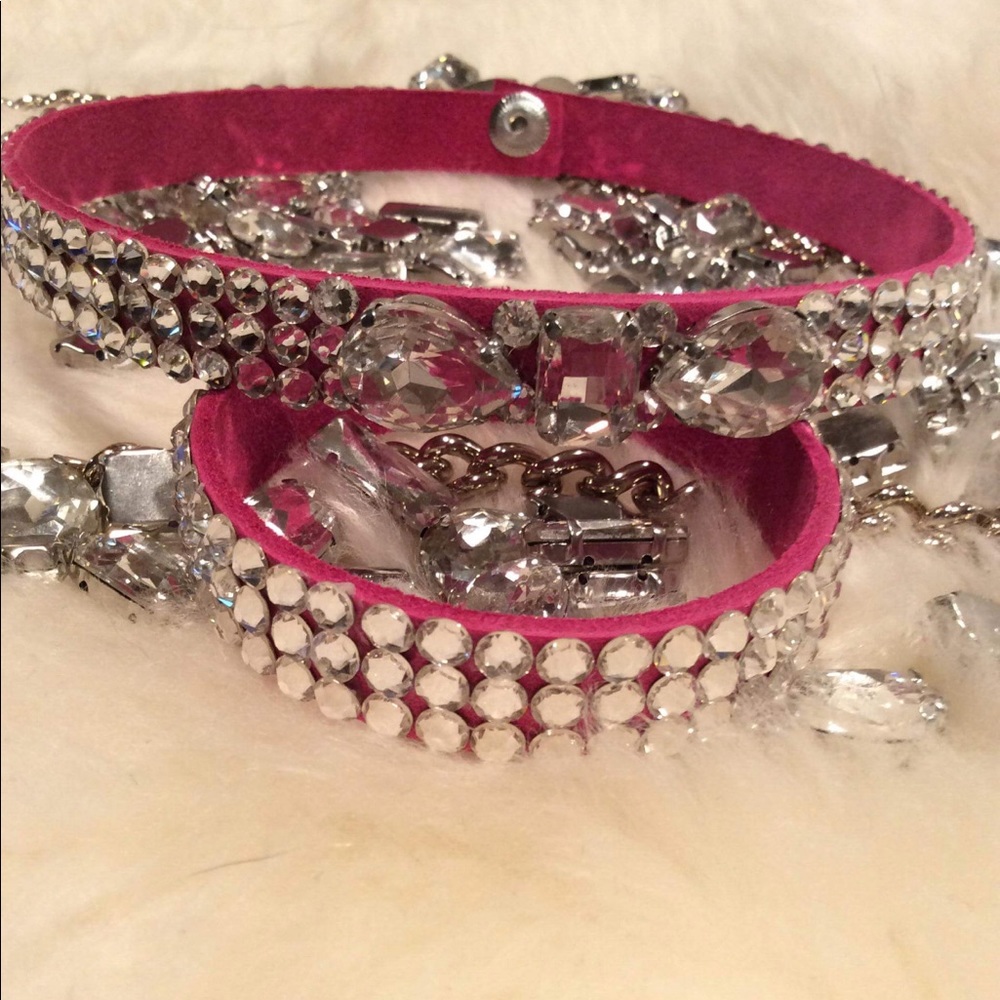 PINK/LEATHER SWAROVSKI CHOKER AND BRACELET SET